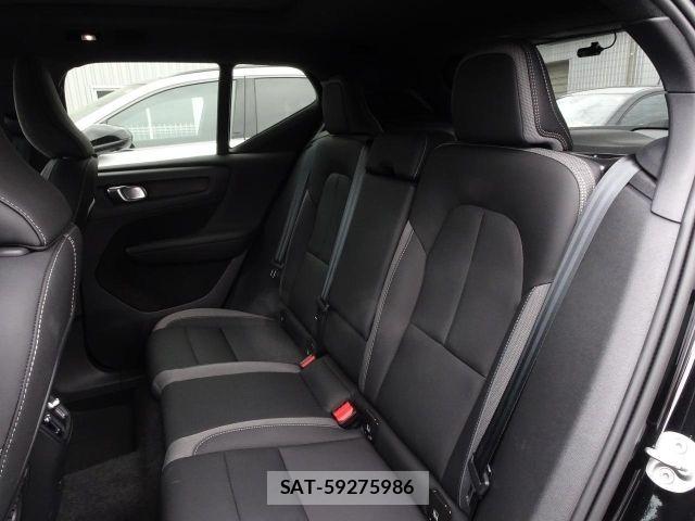 Volvo XC40 2022-11 8629600-12