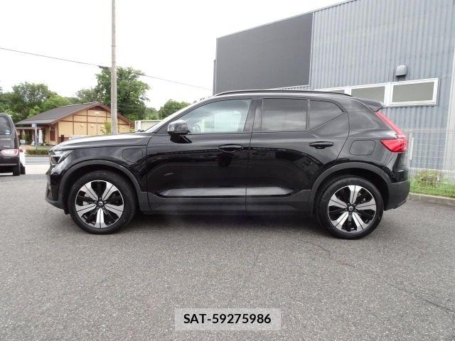 Volvo XC40 2022-11 8629600-15