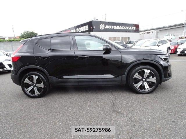 Volvo XC40 2022-11 8629600-16