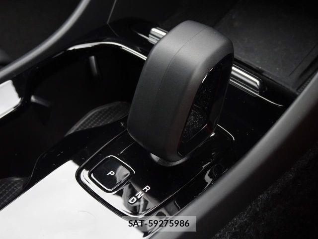 Volvo XC40 2022-11 8629600-21
