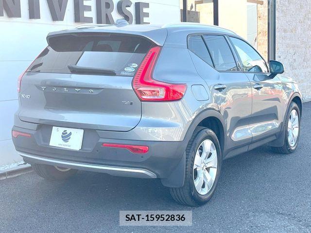 Volvo XC40 2018-09 8629601-17