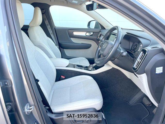 Volvo XC40 2018-09 8629601-8