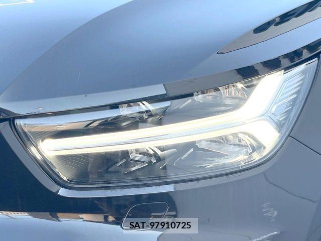 Volvo XC40 2018-09 8629359-12