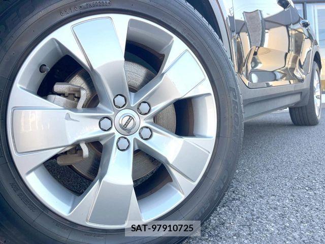 Volvo XC40 2018-09 8629359-13