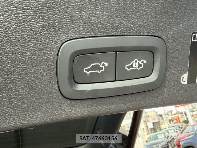 Volvo XC40 2020-11 8629598-13