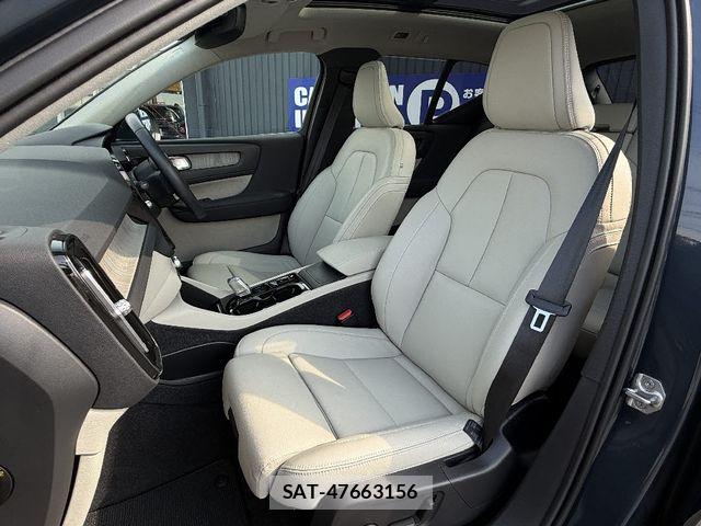 Volvo XC40 2020-11 8629598-4