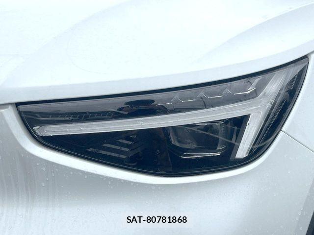 Volvo XC40 2022-11 8667110-12