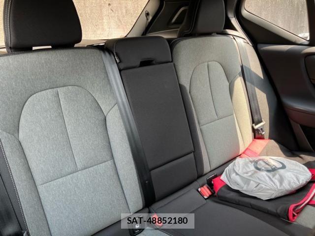 Volvo XC40 2021-07 8662251-12