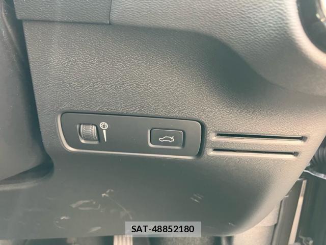 Volvo XC40 2021-07 8662251-13