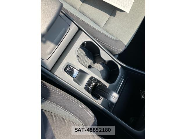 Volvo XC40 2021-07 8662251-14