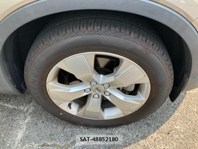 Volvo XC40 2021-07 8662251-4