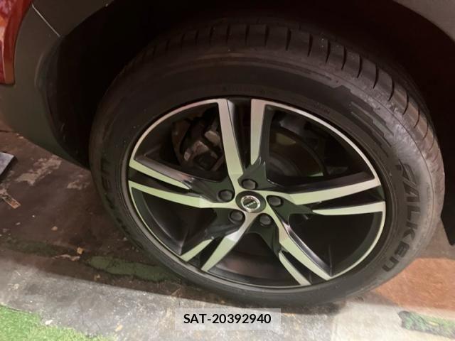 Volvo XC40 2019-10 8667112-10