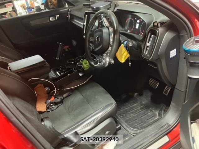 Volvo XC40 2019-10 8667112-15