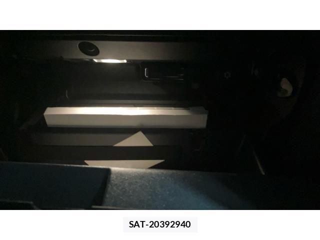 Volvo XC40 2019-10 8667112-27