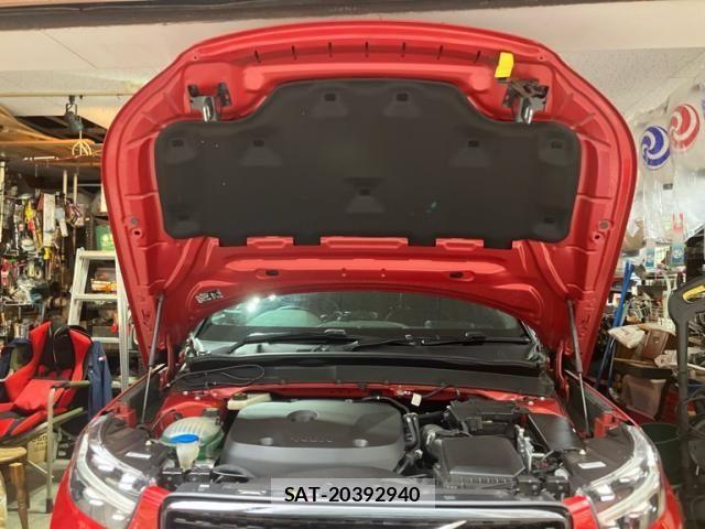 Volvo XC40 2019-10 8667112-6