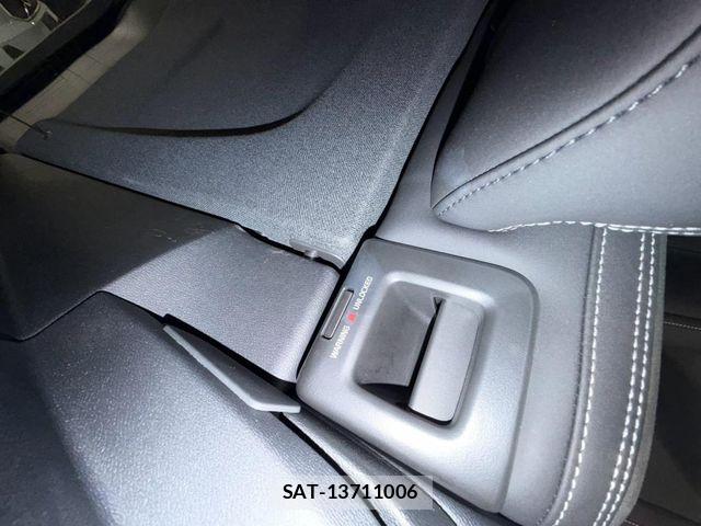 Volvo XC40 2023-06 8662250-25