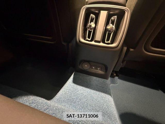 Volvo XC40 2023-06 8662250-27