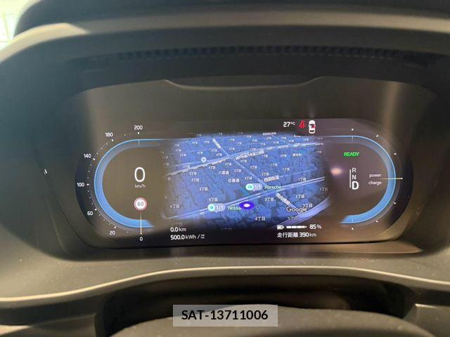 Volvo XC40 2023-06 8662250-4