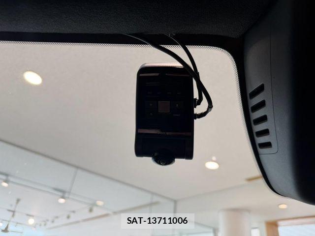 Volvo XC40 2023-06 8662250-5