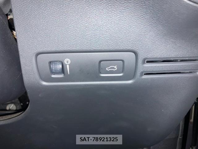 Volvo XC40 2020-12 8662249-11