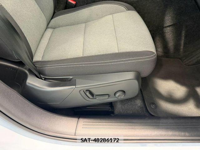Volvo XC40 2024-10 8662248-27