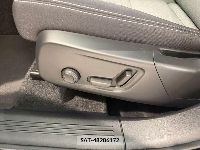 Volvo XC40 2024-10 8662248-6
