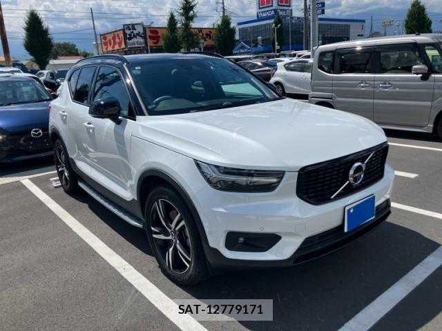 Volvo XC40 2021-09 8686877-1