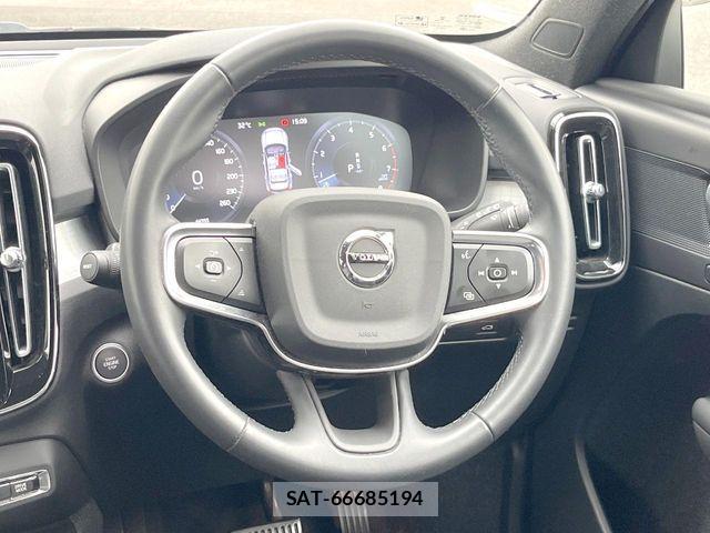 Volvo XC40 2021-10 8746681-11