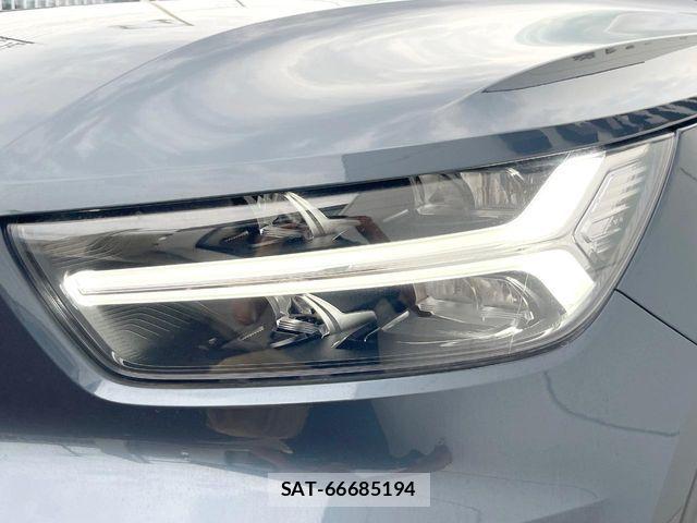 Volvo XC40 2021-10 8746681-12