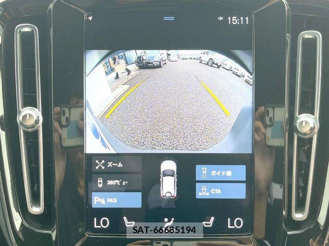 Volvo XC40 2021-10 8746681-4