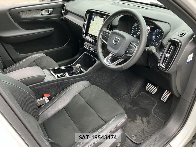 Volvo XC40 2020-04 8746680-9