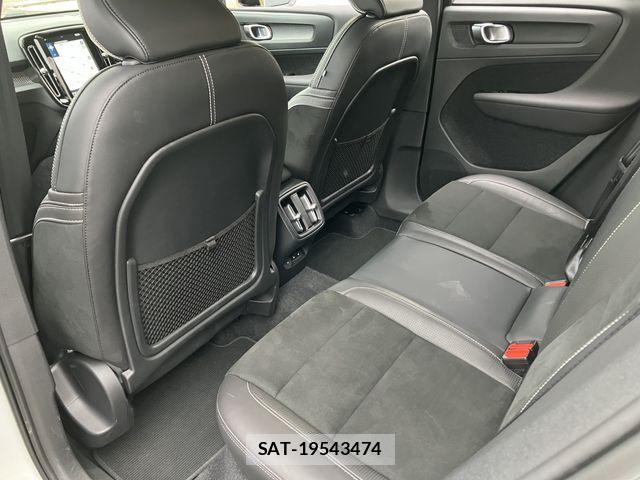Volvo XC40 2020-04 8746680-14