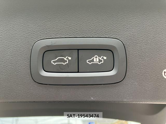 Volvo XC40 2020-04 8746680-16