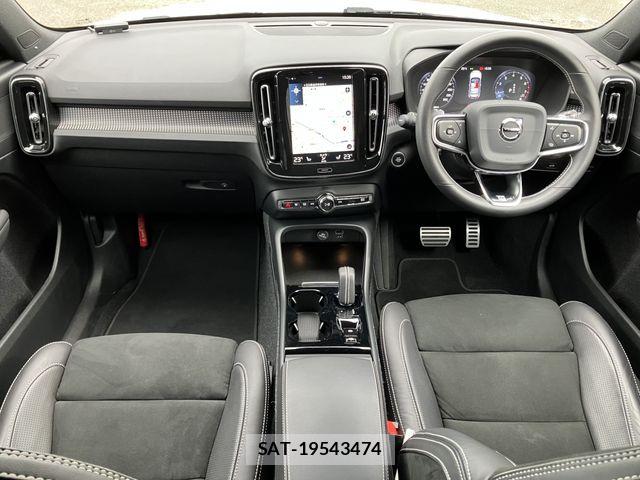 Volvo XC40 2020-04 8746680-1
