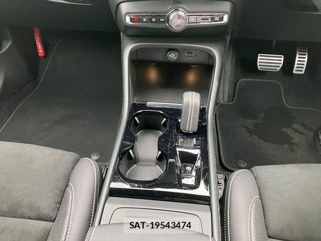 Volvo XC40 2020-04 8746680-20