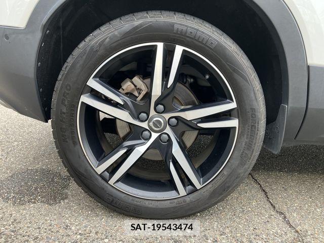 Volvo XC40 2020-04 8746680-27