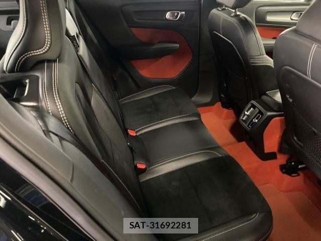 Volvo XC40 2020-07 8782536-10