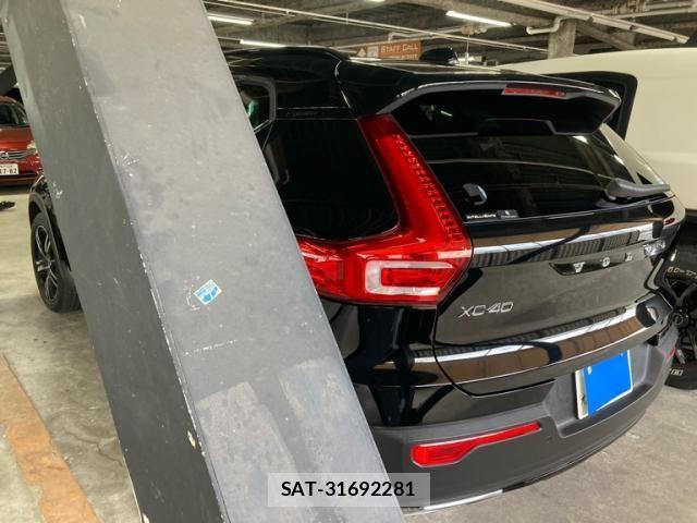 Volvo XC40 2020-07 8782536-5