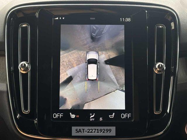 Volvo XC40 2022-03 8797869-8