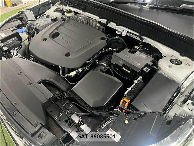 Volvo XC40 2021-07 8797870-13