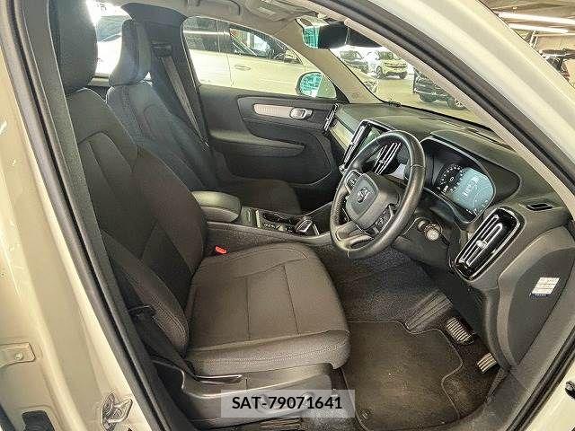 Volvo XC40 2021-09 8797871-10