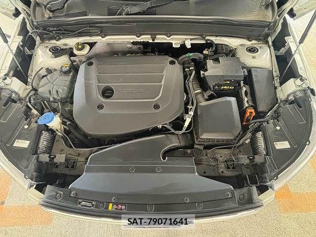 Volvo XC40 2021-09 8797871-13