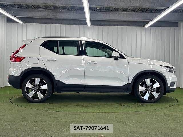 Volvo XC40 2021-09 8797871-17