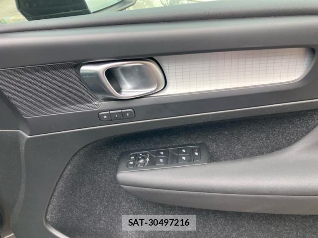 Volvo XC40 2020-05 8797873-10
