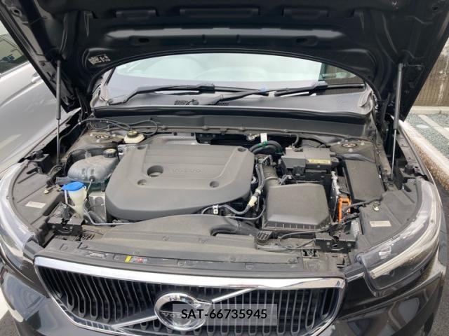 Volvo XC40 2021-11 8832380-9