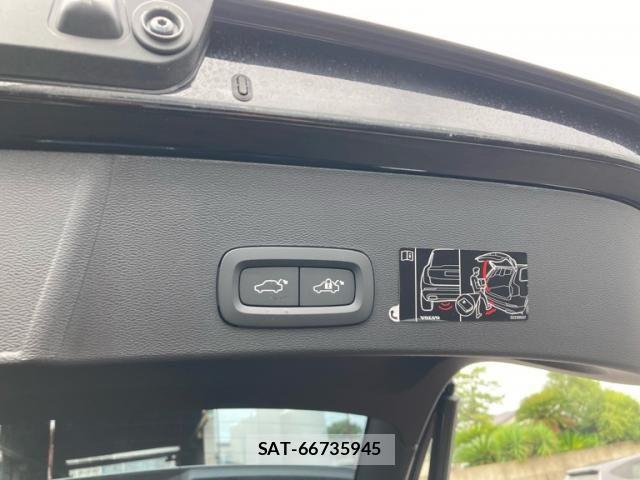 Volvo XC40 2021-11 8832380-11