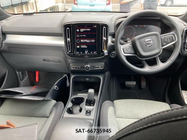 Volvo XC40 2021-11 8832380-14