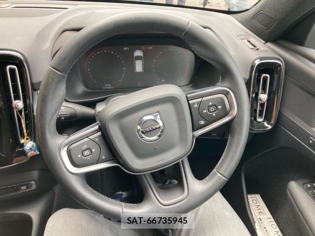 Volvo XC40 2021-11 8832380-15