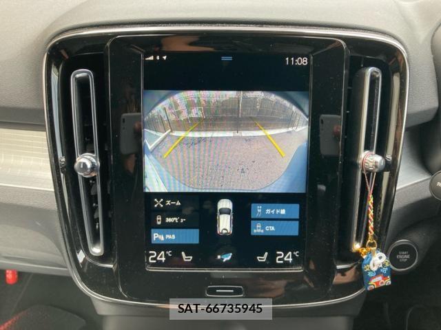 Volvo XC40 2021-11 8832380-18