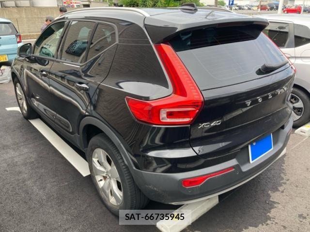 Volvo XC40 2021-11 8832380-3